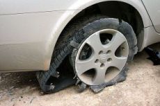 E-Koleso - защо може да се спука гума и как да го избегнете