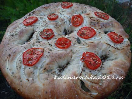 Focaccia cu roșii și ierburi - gătim delicios, frumos și acasă!