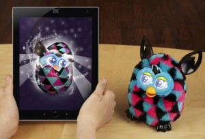 Furby - інтерактивний домашній улюбленець, який підкорив весь світ!