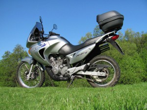 Honda transalp 650v - огляд легендарного японського ендуро-байка