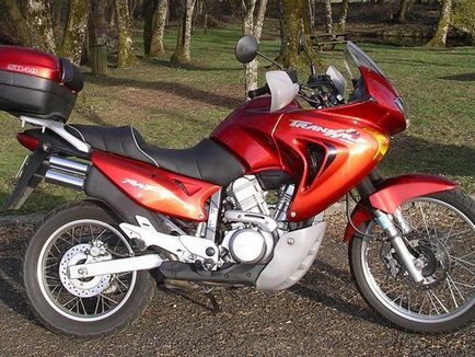 Honda transalp 650v - огляд легендарного японського ендуро-байка