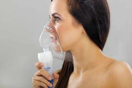 Inhalare cu nebulizator de genitrie, abur