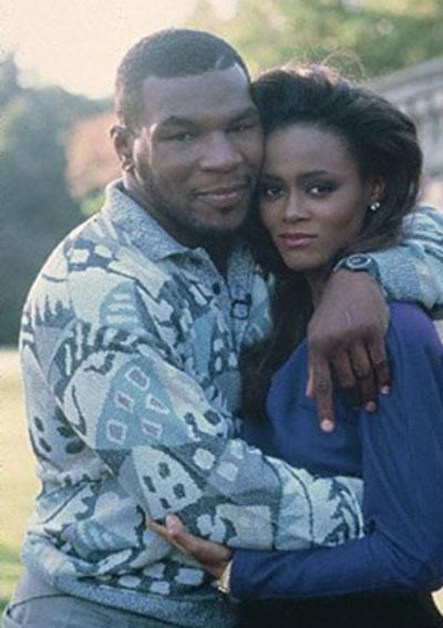 Povestea căderii tricoului Tyson (15 fotografii)