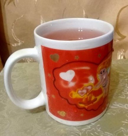 Як швидко остудити гарячий чай