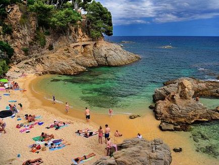 Cum ajungeți de la Girona la Playa de Aro Playa de Aro (platja d aro) - Catalonia fără intermediari