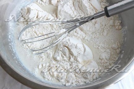 Hogyan kell sütni házi kenyeret sajttal