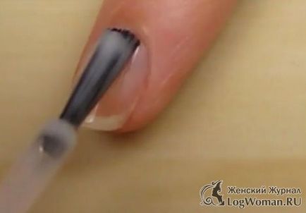 Cum să atragă lalele pe unghii
