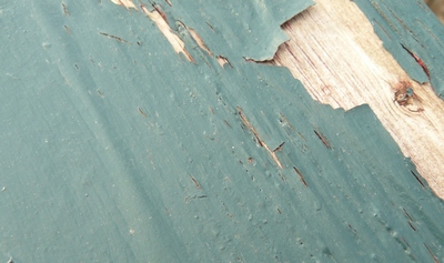 Hogyan tisztítsa meg a festék fa padló