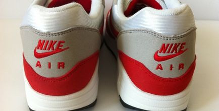 Як відрізнити підроблені кросівки nike air max