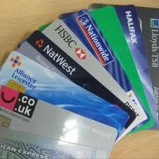 Cum să obțineți un card de credit sau de debit al unei bănci de economii