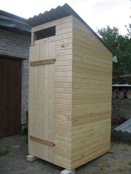 Як побудувати туалет на вулиці своїми руками, як зробити річний сільський туалет, будуємо дерев'яний
