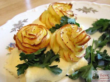 Cum să faci trandafiri din cartofi piure (rețetă și fotografie)