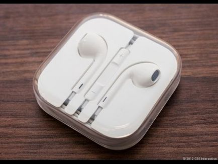 Як скласти навушники earpods назад в коробку