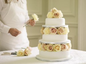 Як прикрасити весільний торт, рецепти тортів, покрокове приготування з фото