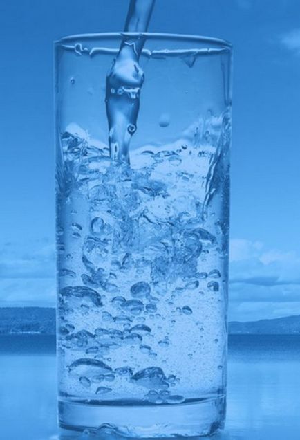 Ce apă este importantă pentru a bea și cum să o faceți sănătoasă