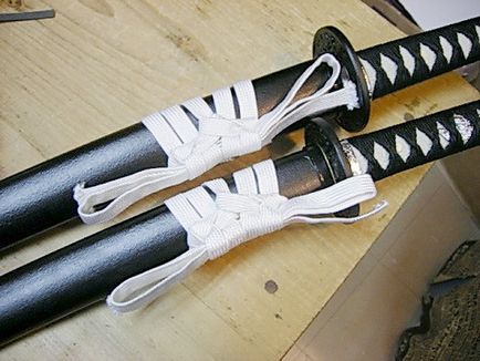 Cum de a lega dantelă pe un baton Katana