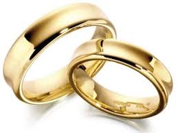 De ce viseaza inelul de aur de nunta - interpretari diferite ale inelului de logodna visat