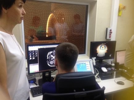 Tomografia de rezonanță magnetică a noii generații a fost stabilită de către compania - philips - în clinică - de către academie