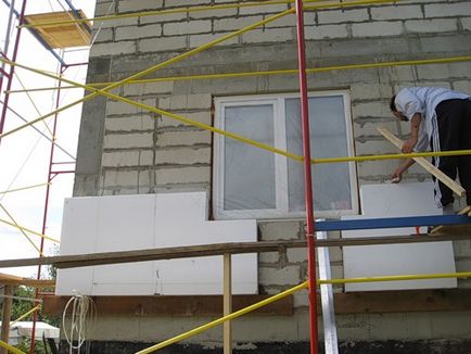 Metode de nivelare a planului fațadei