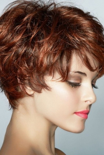 Divatos színek 2017 rövid haj csökkenti fotók frizurák és elegáns árnyalatok