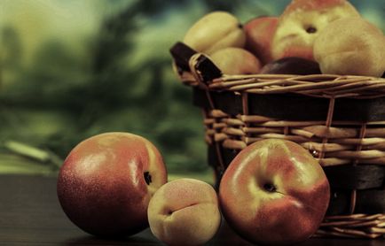 Нектарин калорійність, корисні властивості, відміну від персика