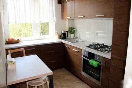 Imagini de fundal pentru bucătărie pentru apartament Hrușciov fotografie pentru mic, ce să aleagă, ce se va potrivi în interior