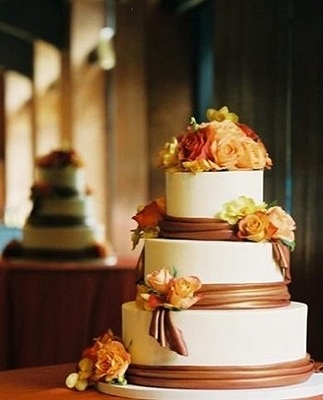 Toamna tort de nunta