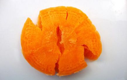 De ce morcovii se sparg in pamant 1