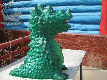 Artizanat pentru grădină, dragon din clasa maestru de ciment