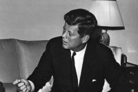 Ultimul secret al președintelui lui John Kennedy îl ascundea boala, istoria, societatea, argumentele și moartea