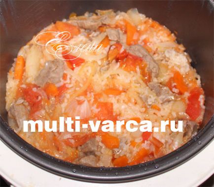 Рис з яловичиною і помідорами в мультиварці