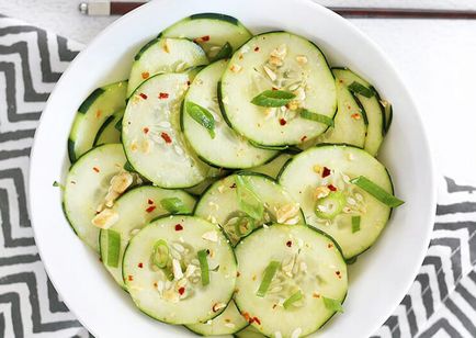 Салат з огірків 5 незвичайних і корисних рецептів