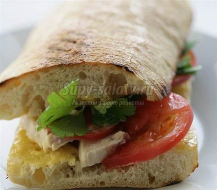 Sandwich cu pui