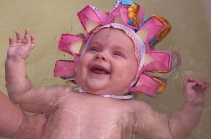 Шапочка для купання немовлят з пінопластом