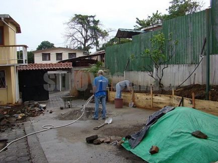 Construcția de gard din piatră de râu, fă-o singur!