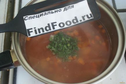 Supă cu supă de pui cu rețetă de sfeclă roșie cu fotografie