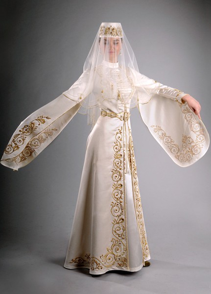 Esküvői ruhák Isolde gogichaevoy - alaniyainform