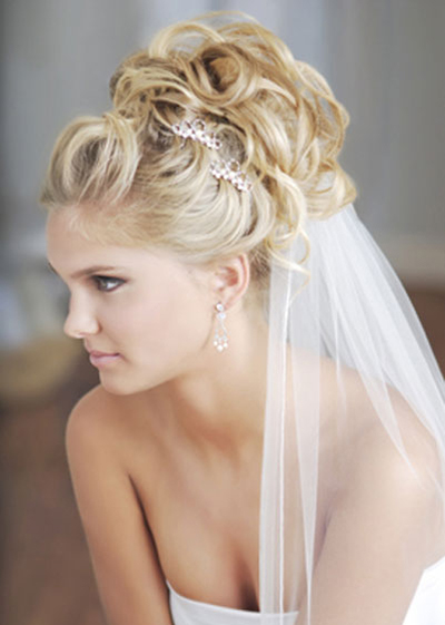 Весільні зачіски для всіх типів волосся нареченої