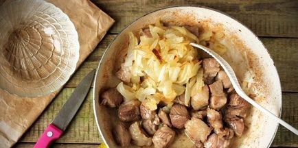 Carne de porc în sos de smântână (într-o tigaie, în cuptor) rețete