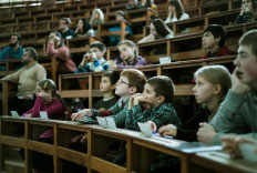 Szentpétervári Egyetem a gyerekek