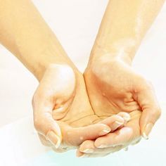 Îngrijirea mâinilor