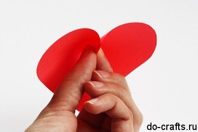 O inimă convexă din hârtie, cum să-și facă propriile mâini