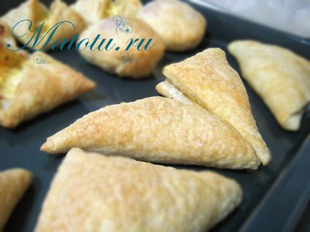 Khachapuri cu brânză de patiserie - preparate culinare pas cu pas cu fotografii