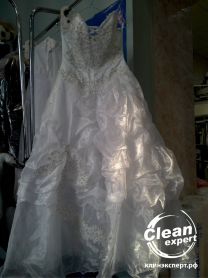 Vegytisztítás esküvői ruhák - tiszta szakértő Szentpéterváron