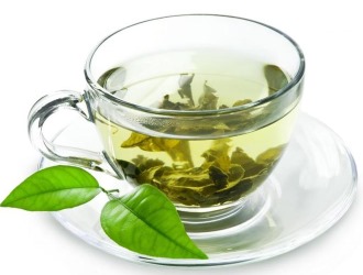 A zöld tea növeli vagy csökkenti a vérnyomást, vagy egy ital erős édes (zöld) A zöld tea növeli vagy csökkenti a vérnyomást egy italt erős és édes