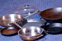 3 Способу очищення сковороди від нагару - що робити тисяча обраних корисних порад