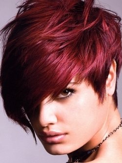 Бордовий колір - модне фарбування волосся, жіночий журнал