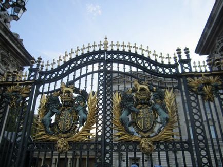 Buckingham Palace, Marea Britanie descriere, fotografie, unde este pe hartă, cum se ajunge