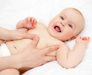 Forarea în abdomen a cauzelor infantile și a metodelor de tratament