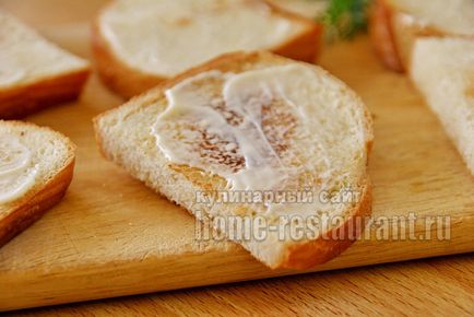 Бутерброди зі шпротами на святковий стіл з маринованим огірком